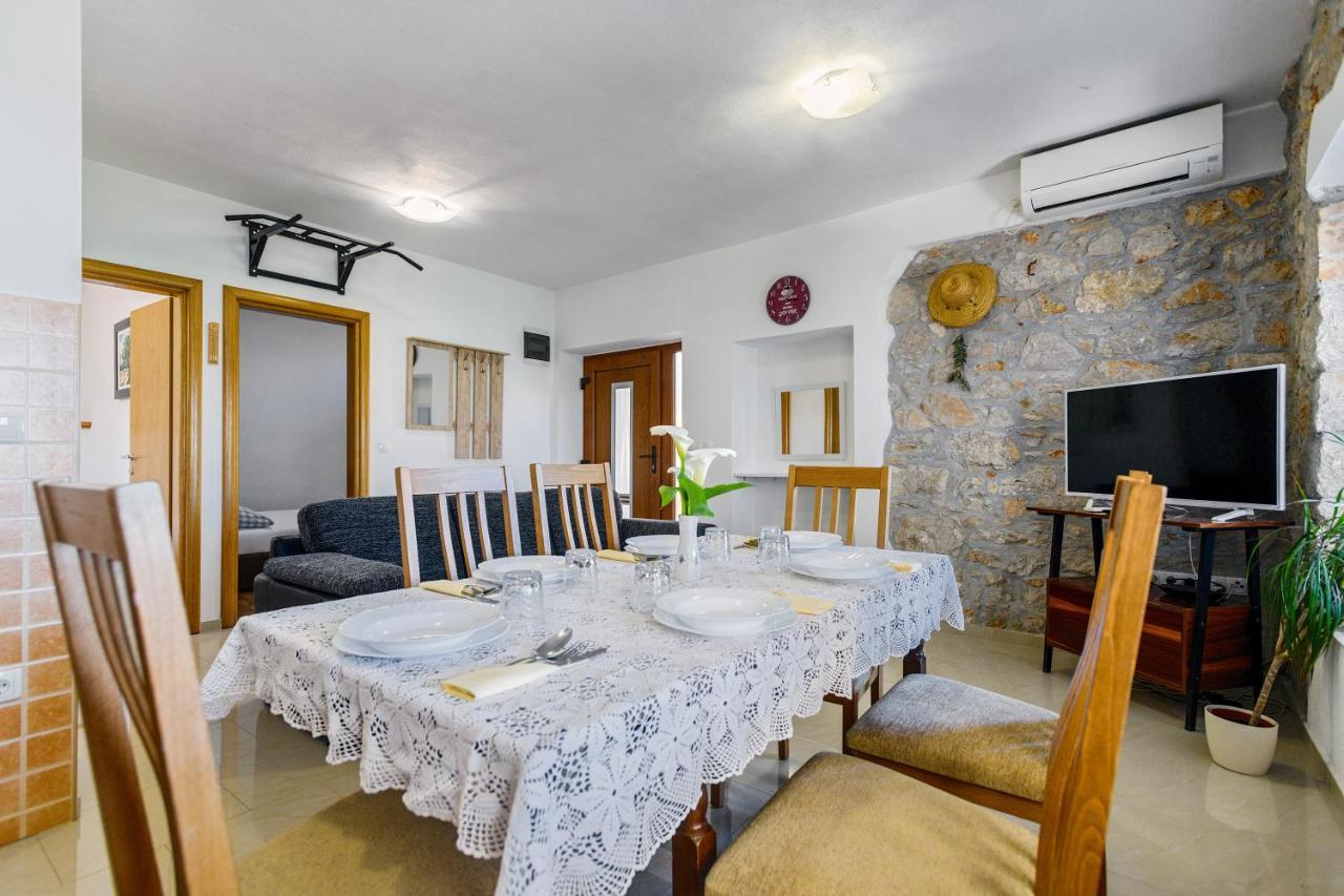 Stone House On The Batalaza - *