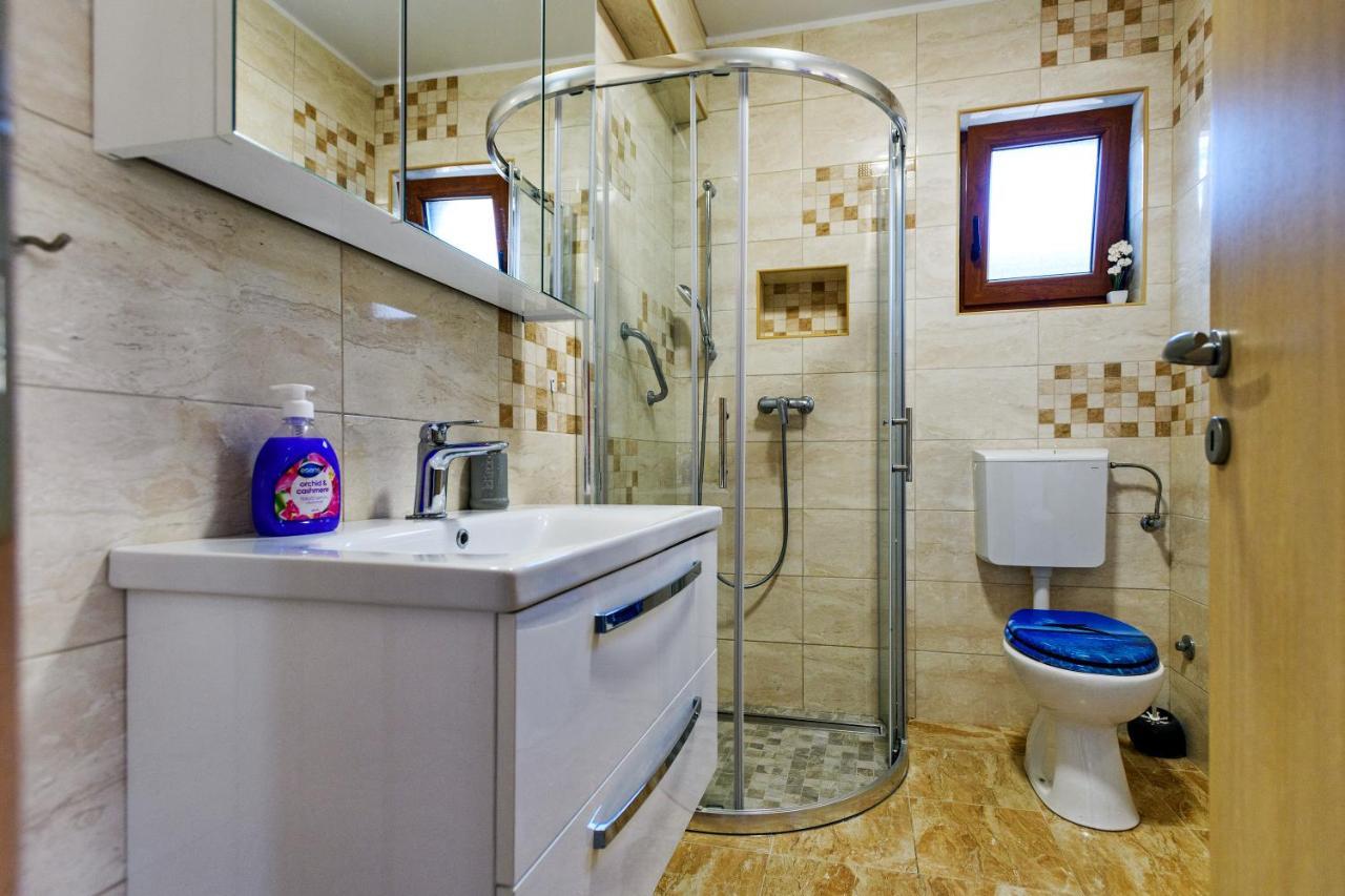 Apartment Stone House On The Batalaza -