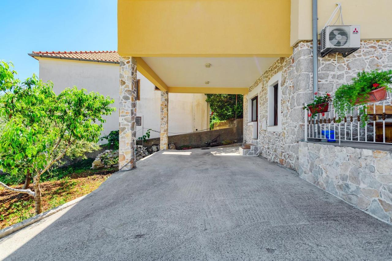 Stone House On The Batalaza -